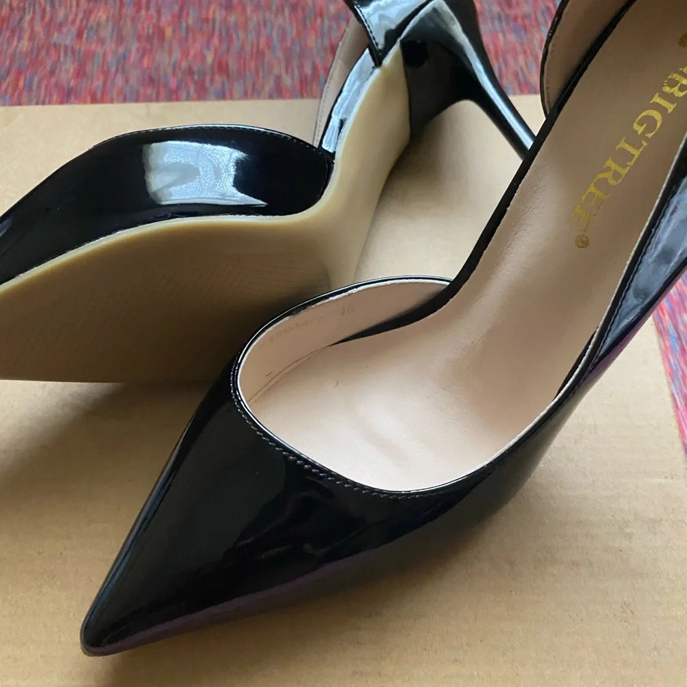 Heels - Picture 1 of 4